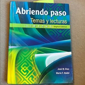 Spanish Abriendo paso Temas y Lecturas book